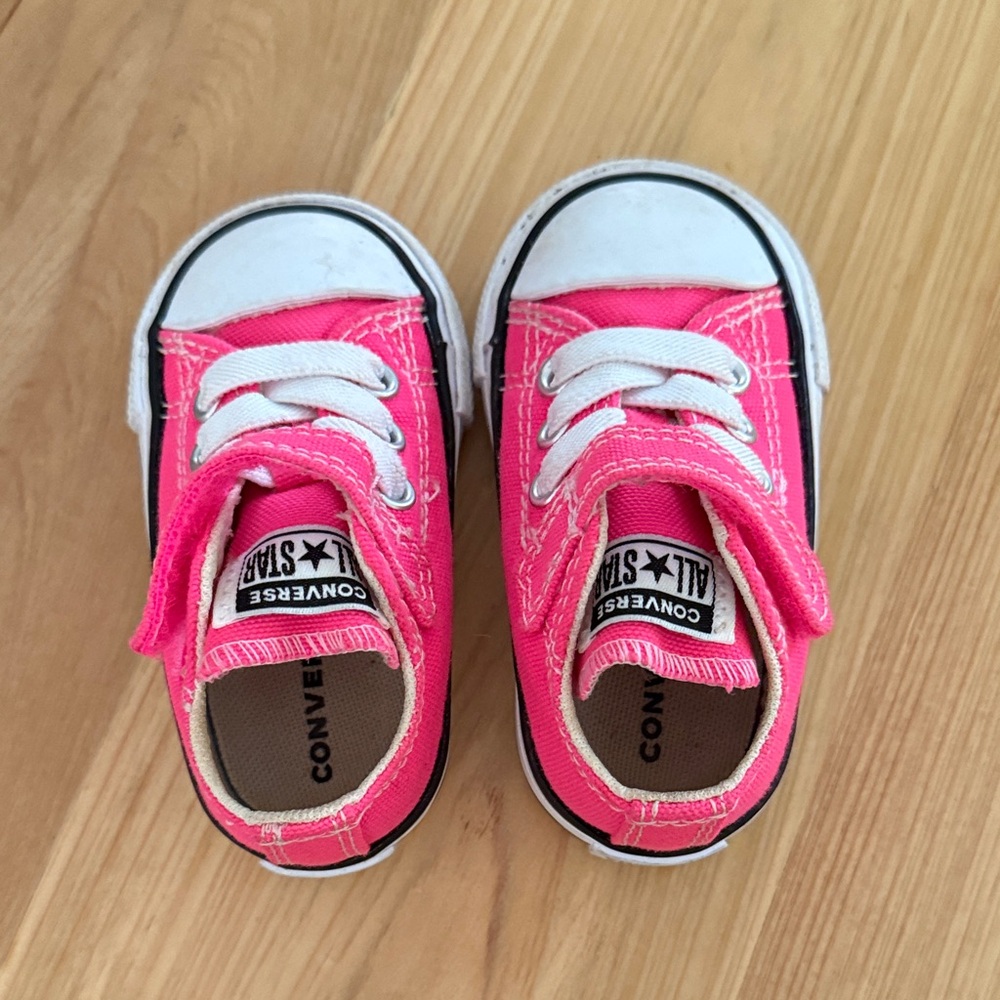 Converse Kids Sneakers in Pink and White
